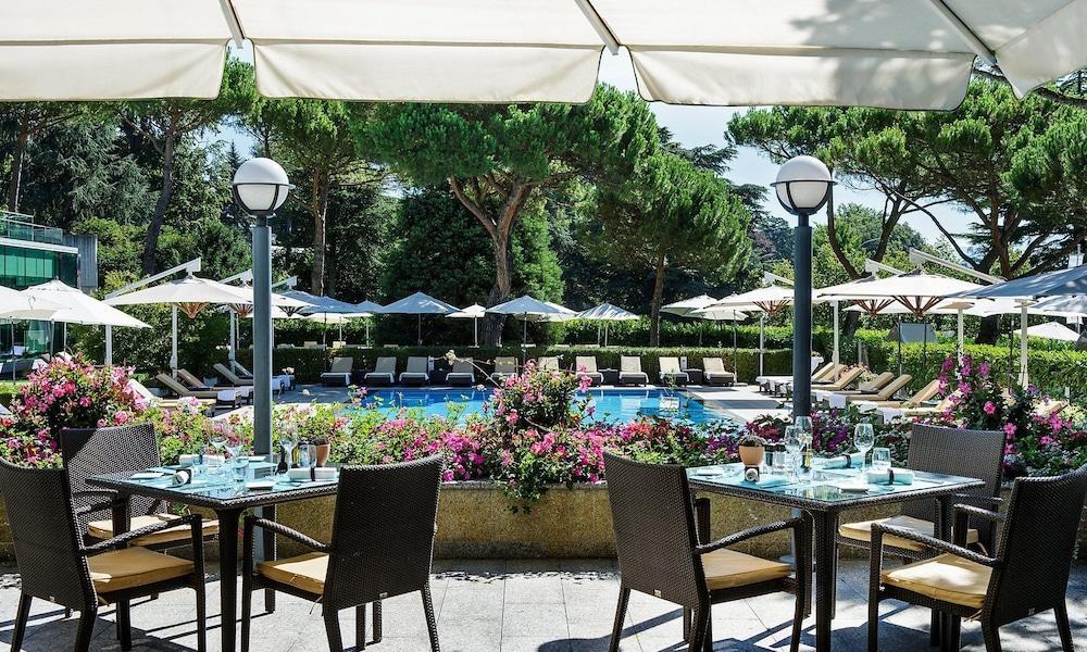 होटल Beau-rivage Palace